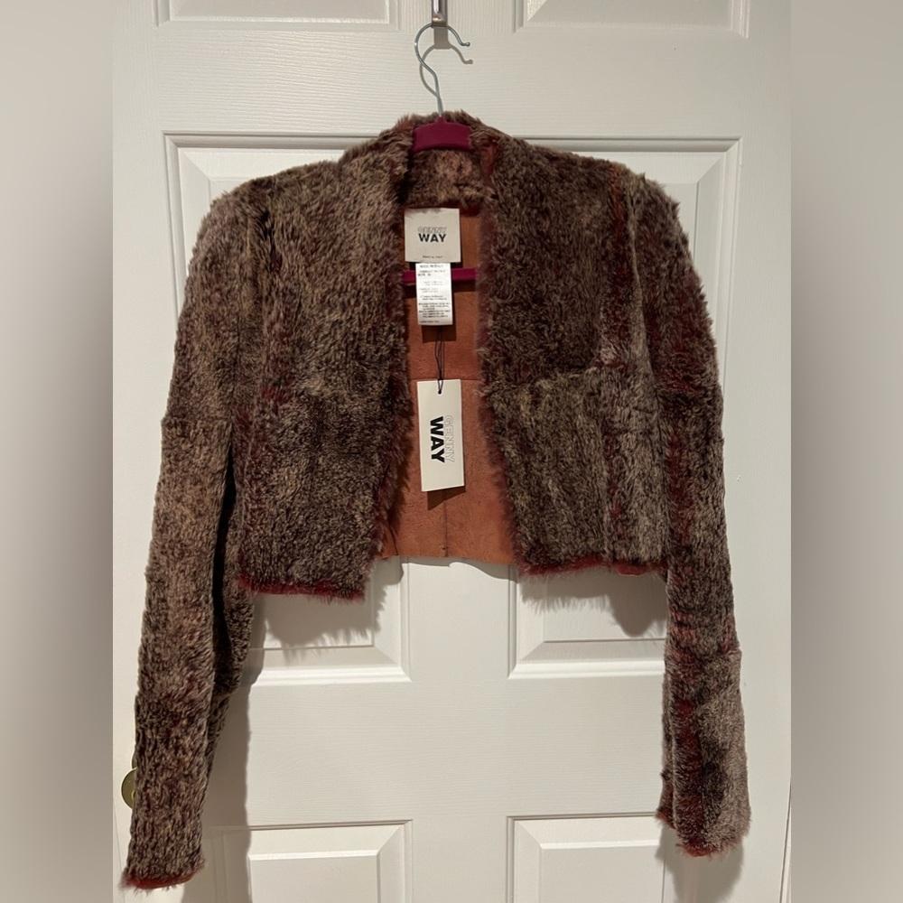 Cropped real fur/leather jacket with matching scarf. Made in Italy.